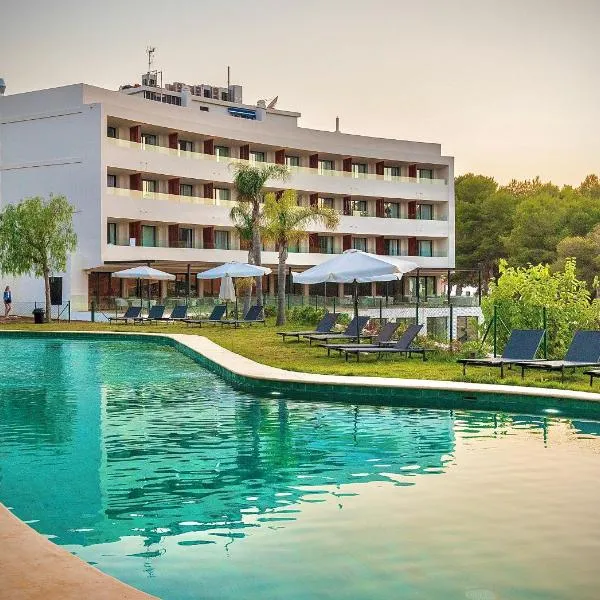 Hotel Serawa Moraira，位于莫莱拉的酒店