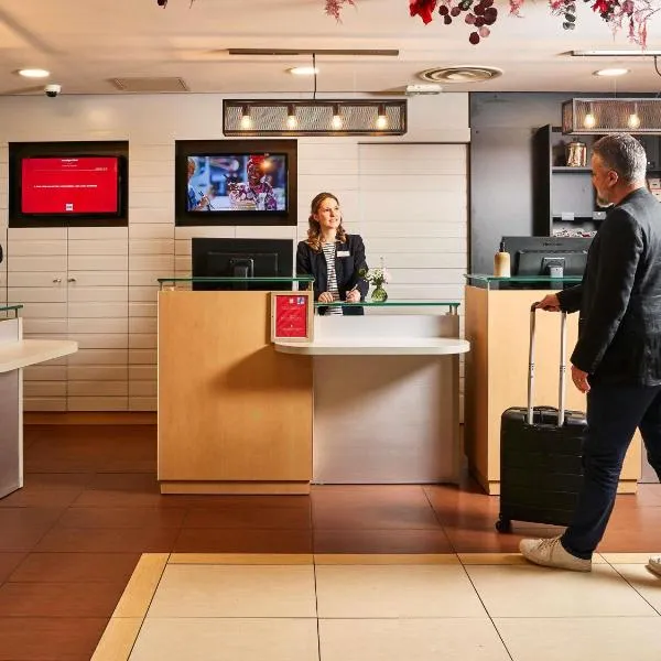 ibis Paris la Défense Esplanade，位于库尔布瓦的酒店
