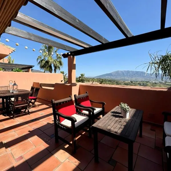 Fabuleux Penthouse Duplex Marbelle Elviria La Mairena，位于马贝拉的酒店