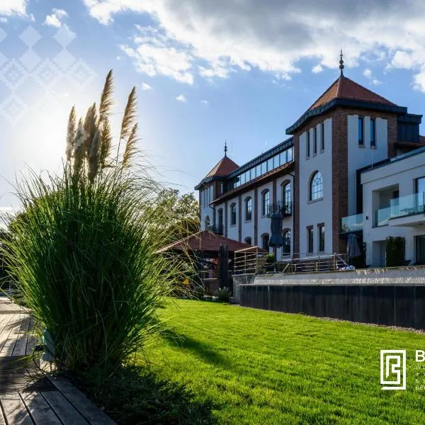 Bordűr Wellness Hotel Superior és Szőnyegmúzeum，位于贝凯什圣安德拉什的酒店