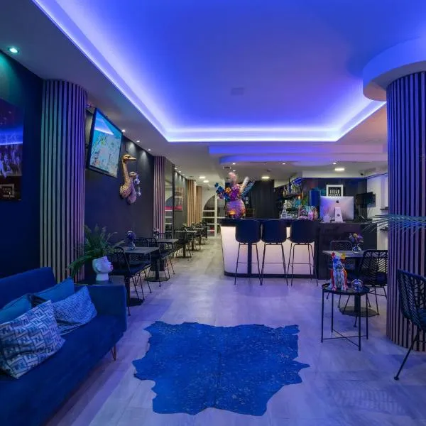 伊维萨城市空间旅馆，位于伊维萨镇的酒店