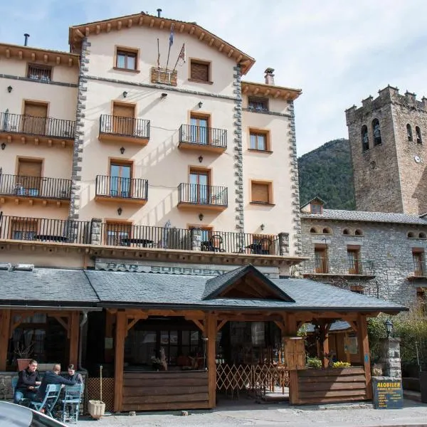 索落萨尔酒店，位于Linás de Broto的酒店