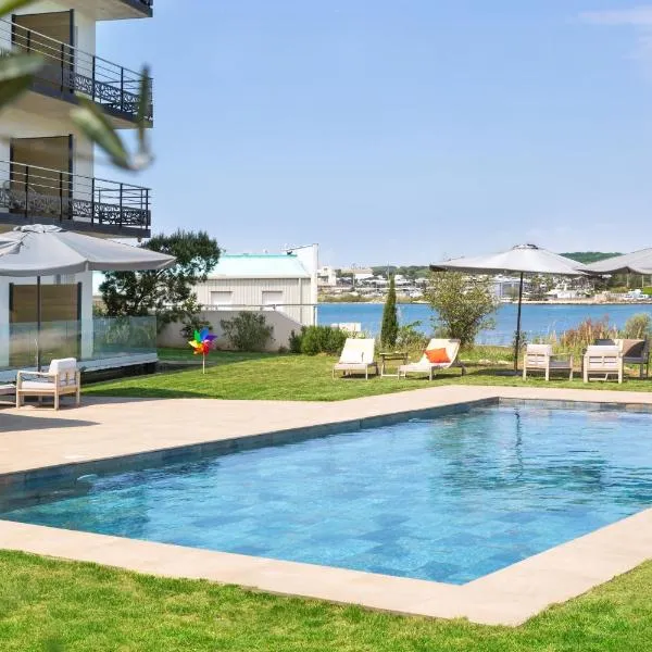 Golden Tulip Hotel & Rooftop Martigues Provence，位于马蒂格的酒店