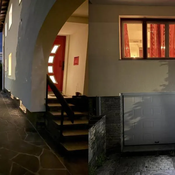 BB Queens，位于洛索内的酒店