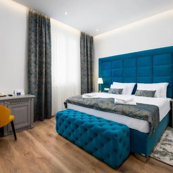 Boutique Hotel Golden Key - Poreč - Bed & Breakfast，位于波雷奇的酒店