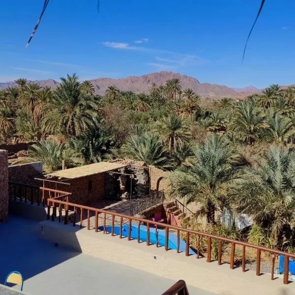 Riad IZRAREN - FIGUIG，位于Zenaga的酒店