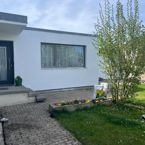 Ferienwohnung Am Wasen，位于普莱因费尔德的酒店