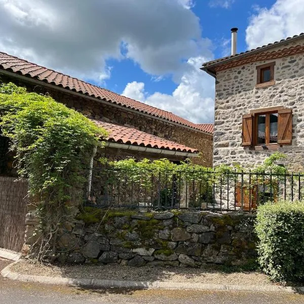 Au rythme de Plume et Louna，位于Molompize的酒店