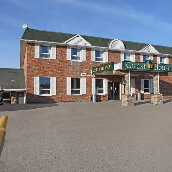 Guest House Inn & Suites，位于埃德森的酒店