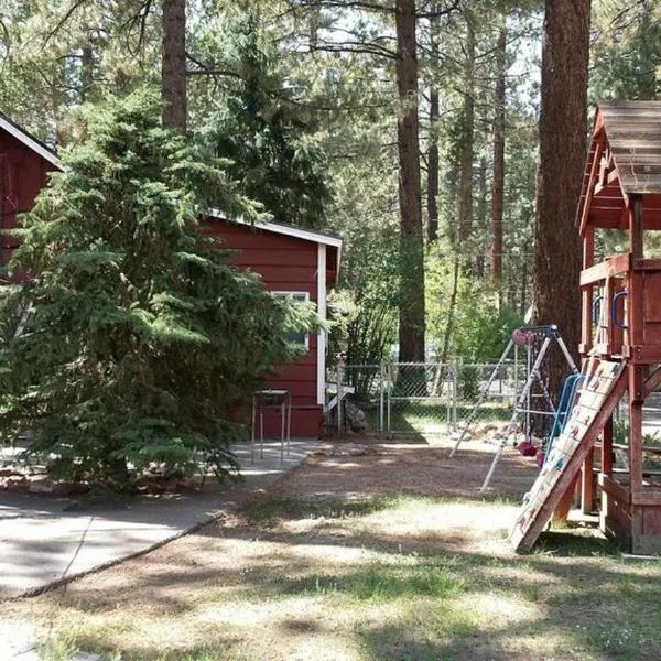 Green Cabin in Big Bear Lake 3 bdr Pets Friendly，位于Baldwin Lake的酒店