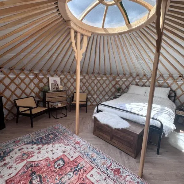The Skye Yurt，位于Messing的酒店