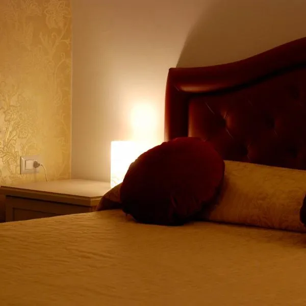 Cavour Luxury Rooms Catanzaro，位于卡坦扎罗的酒店