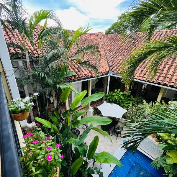 Hotel Boutique Ana Lorenza，位于蒙波斯的酒店