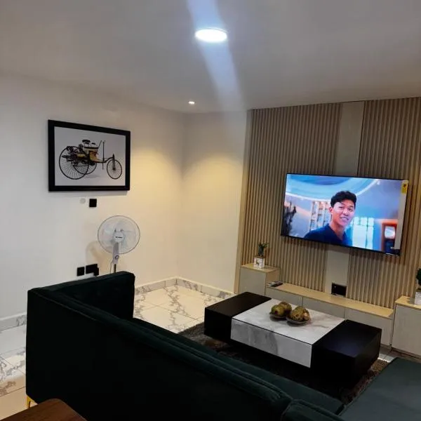 Debdan Luxury Apartments，位于Araromi的酒店