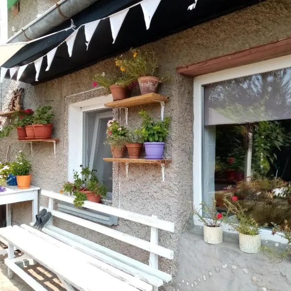 Rustic Village Retreat，位于大特尔诺沃的酒店
