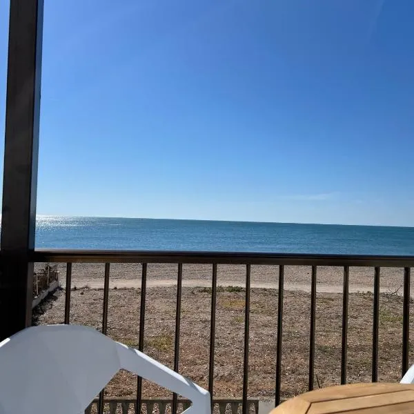 Apartamento en el mar，位于贝尼卡洛的酒店