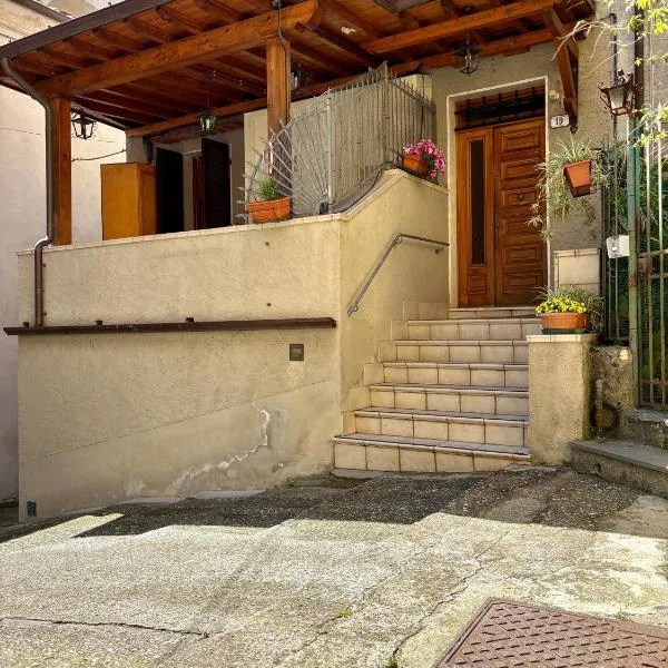 Casa Al Vicolo - Alley House，位于塞拉韦扎的酒店