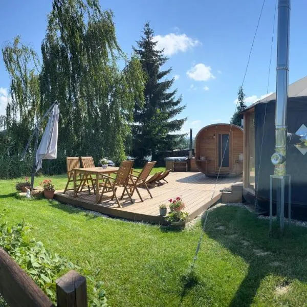 Yary Yurt，位于Všeruby的酒店