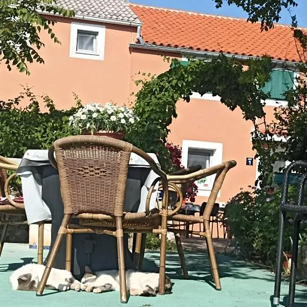 App Bonić，位于大洛希尼的酒店