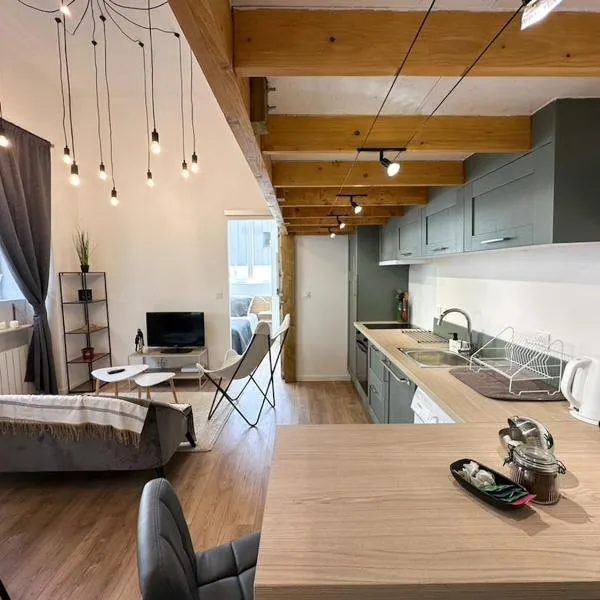 Loft spacieux et lumineux à 200m du Scorff，位于洛里昂的酒店