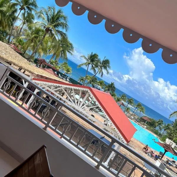 Appartement avec superbe VUE MER Pierre et Vacances Sainte-Anne Guadeloupe OCEAN LILI's EYES，位于圣安尼的酒店