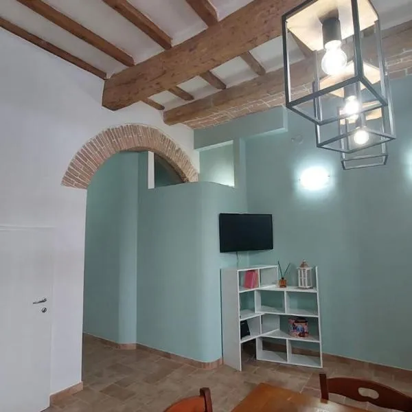 SOTTO la TORRE，位于布里西盖拉的酒店