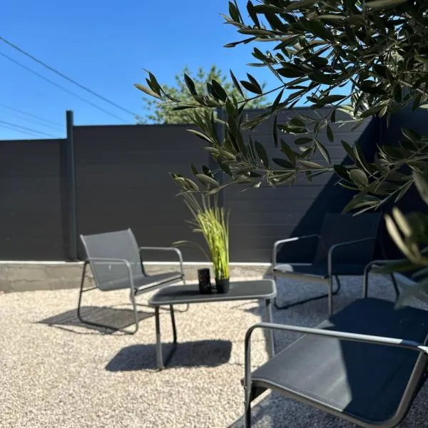 Cruz House，位于Châtenoy-le-Royal的酒店