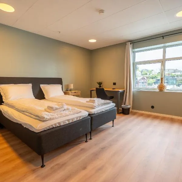 Arken hotell Kopervik，位于Karmøy的酒店