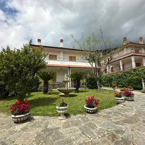 Lotelito Villa，位于Calvanico的酒店