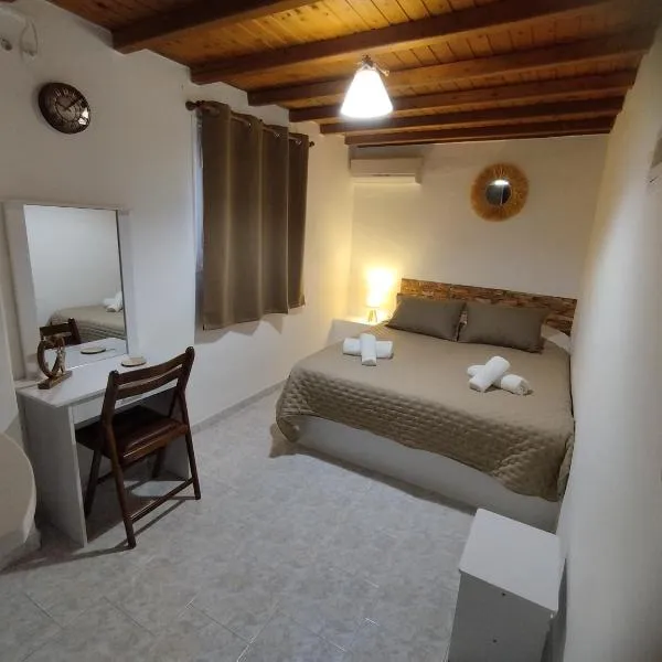 MMrooms 1 διπλό κρεβάτι，位于提诺斯的酒店