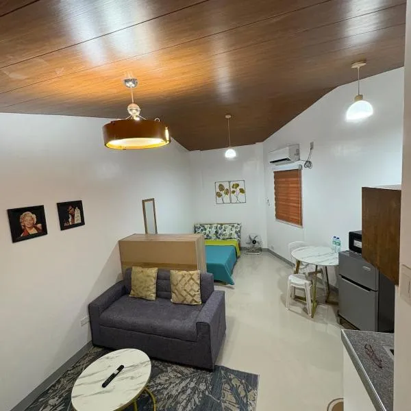 AnnEs Pad, Modern Studio Near Clark Pampanga，位于安吉利斯的酒店