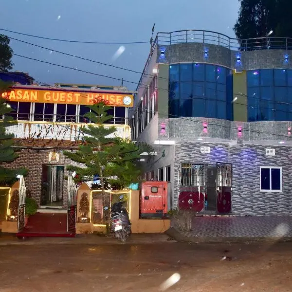 Okaasan Guest House，位于科纳卡的酒店