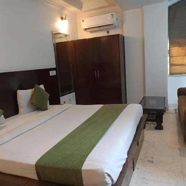 Hotel KRON，位于新德里的酒店