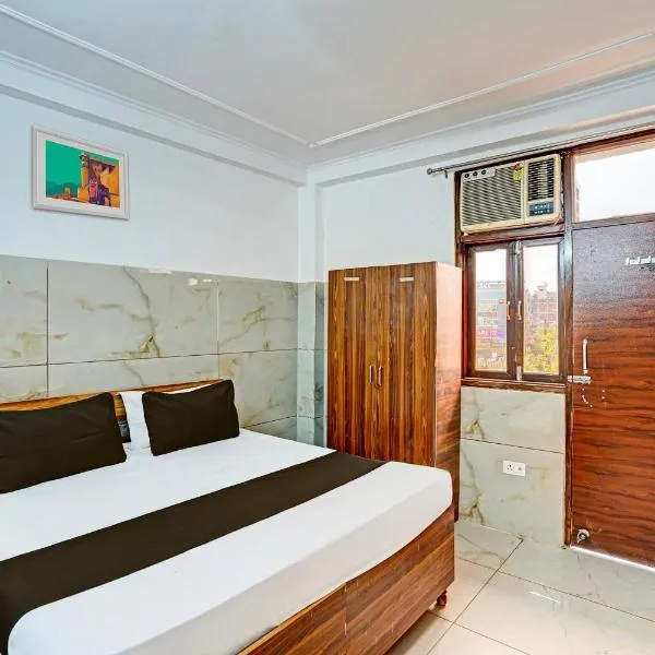 HOtel O The Clarks Inn，位于Indirapuram的酒店