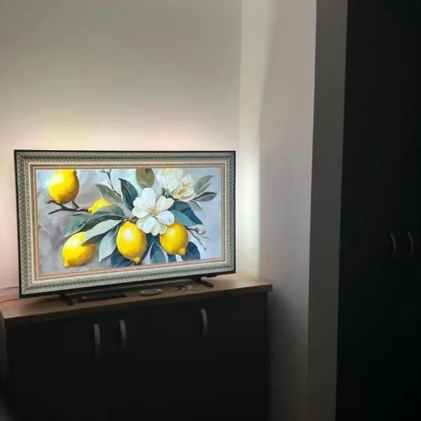 Lemon Studio by the Sea，位于萨图恩的酒店