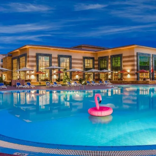 Aura Resort Sidi Abd El Rahman El Alamein，位于Sīdī ‘Abd ar Raḩmān的酒店