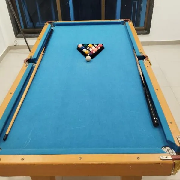 Twilight Stays ll 4PM Villa 3BHK ll Swimming Pool ll Snooker Tab ll AC ll BBQ，位于罗纳瓦拉的酒店