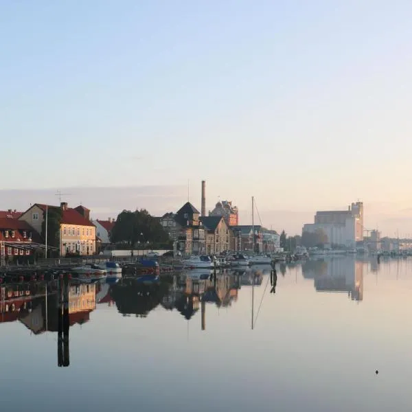 Åhus Gästgivaregård，位于奥胡斯的酒店