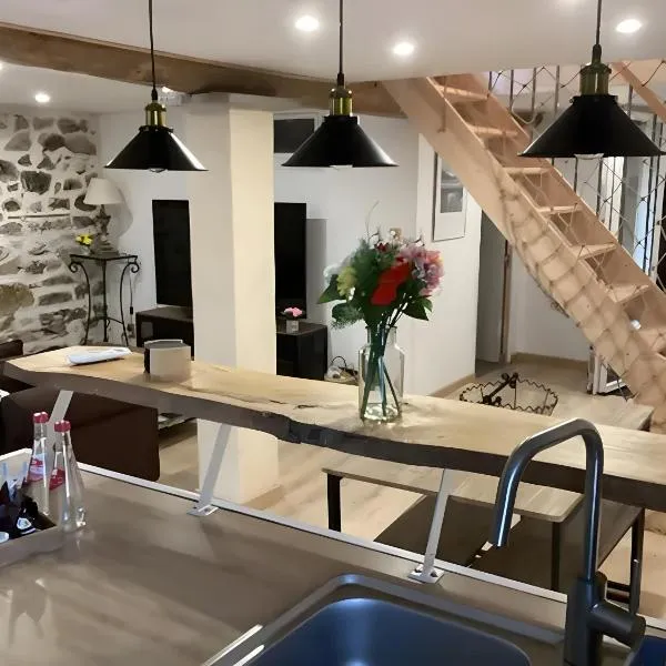 Appartement de charme Saint-Romain，位于Saint-Romain的酒店