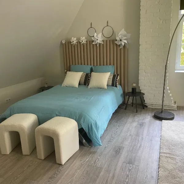 Proche Lille Logement dans Propriété de standing，位于La Chapelle dʼArmentières的酒店