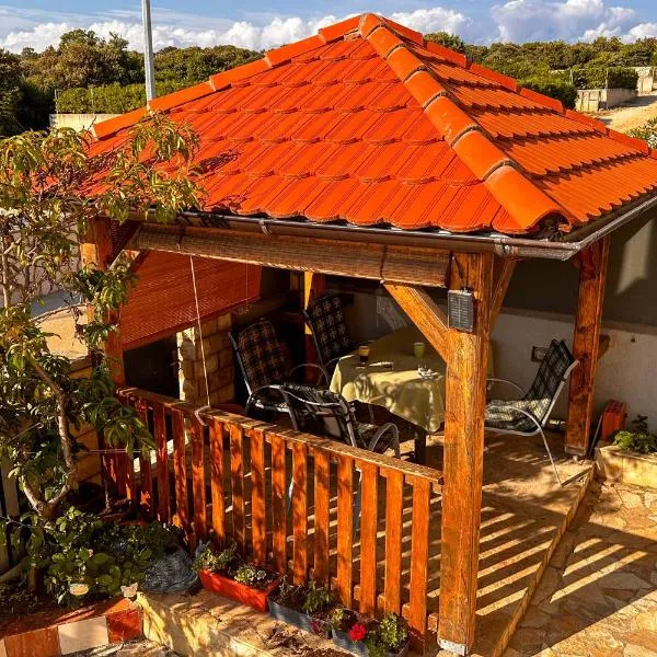 Apartmani Trupeljak，位于曼德雷的酒店
