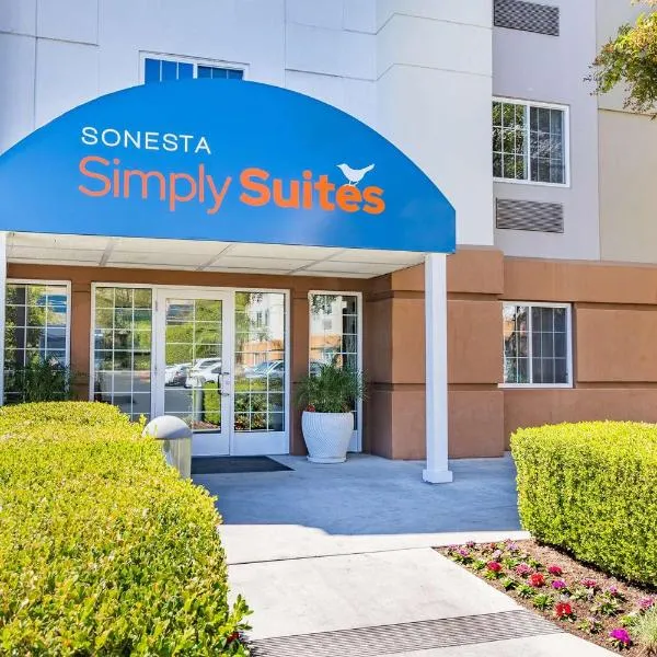Sonesta Simply Suites Lansing，位于兰辛的酒店
