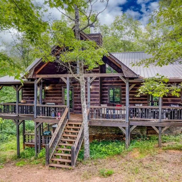 3 Suite Peaceful Blue Ridge Cabin，位于米纳勒尔布拉夫的酒店