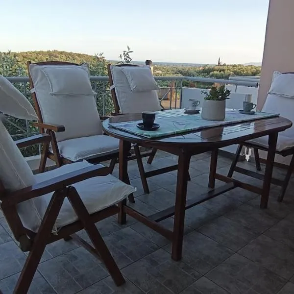 Elea，位于卡拉马塔的酒店