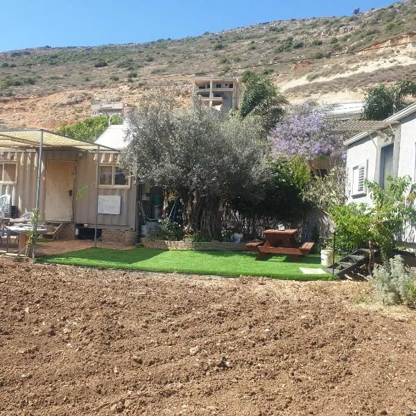 Olive tiny house，位于Tuval的酒店