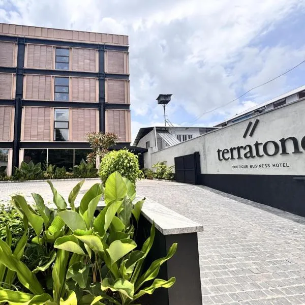 Terratone Boutique Business Hotel，位于奎隆的酒店