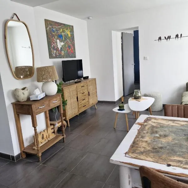 Maison aux portes des garrigues，位于尼姆的酒店