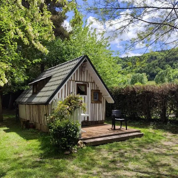 Camping de la Vallée du Doux，位于Boucieu-Le-Roi的酒店