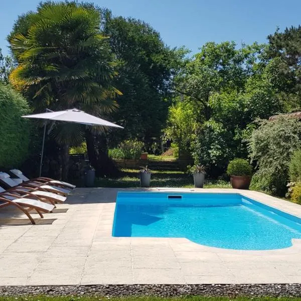 Studio Carpe Diem proche Fontainebleau，位于Thomery的酒店
