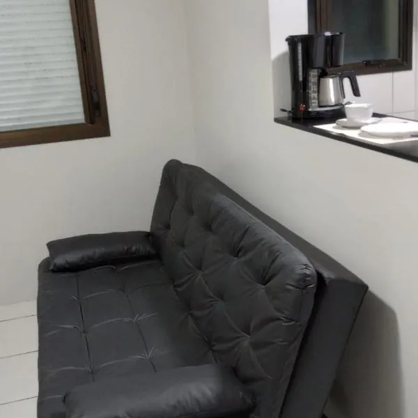 Apartamento Novo, Lindo e Confortável prox Centro，位于格拉瓦塔伊的酒店